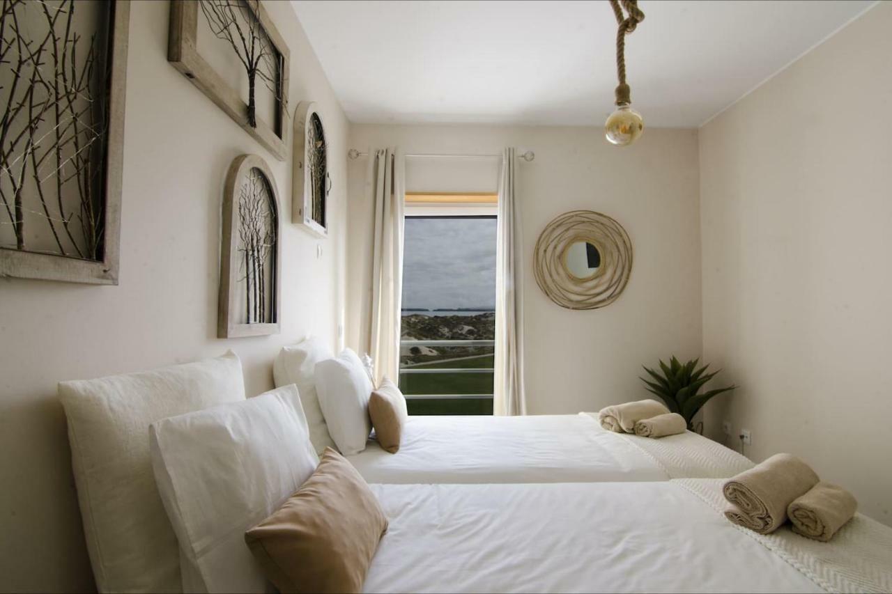 Baywatch Beach House Peniche Apartment Екстериор снимка